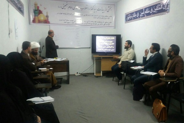چهارمین جلسه هم‌اندیشی مؤسسات قرآنی شهرستان فردیس برگزار شد