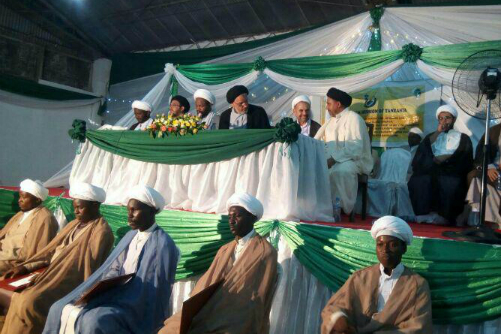 عمامه‌گذاری طلاب در تانزانیا + عکس