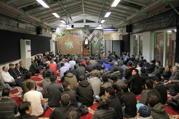مرکز اسلامی وین؛ میزبان عزاداران فاطمی + عکس