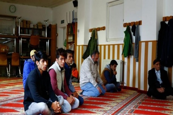 نصب صلیب در محل ساخت مسجدی در آلمان نصب صلیب در محل ساخت مسجدی در آلمان