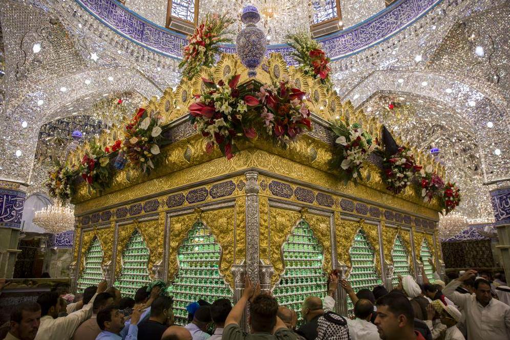 آذین‌بندی آستان عباسی در اعیاد شعبانیه + عکس