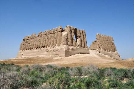 قدمگاه امام رضا(ع) در مرو + عکس