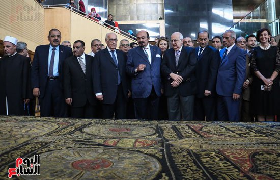 پرده کعبه در کتابخانه اسکندریه جای گرفت + عکس