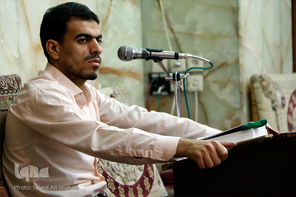جلسه قرآن سید حامد مقدسی/ بیان نکات تفسیری همراه با روابات اهل بیت(ع)+عکس