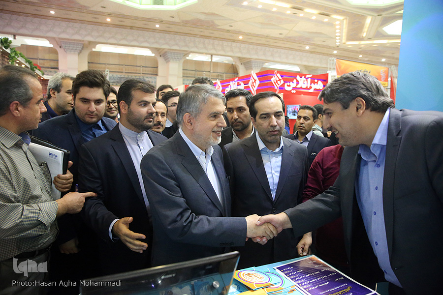 وزرای دفاع، ارشاد و اقتصاد در غرفه ایکنا/ سرکشی طیبی به رسانه‎های جهاد