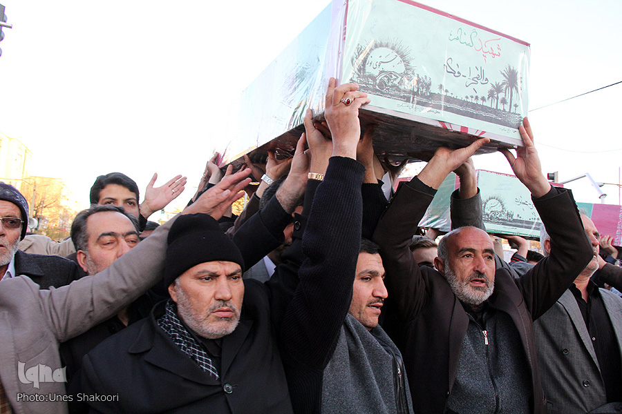 تشییع پیکر مطهر پنج شهید گمنام در زنجان