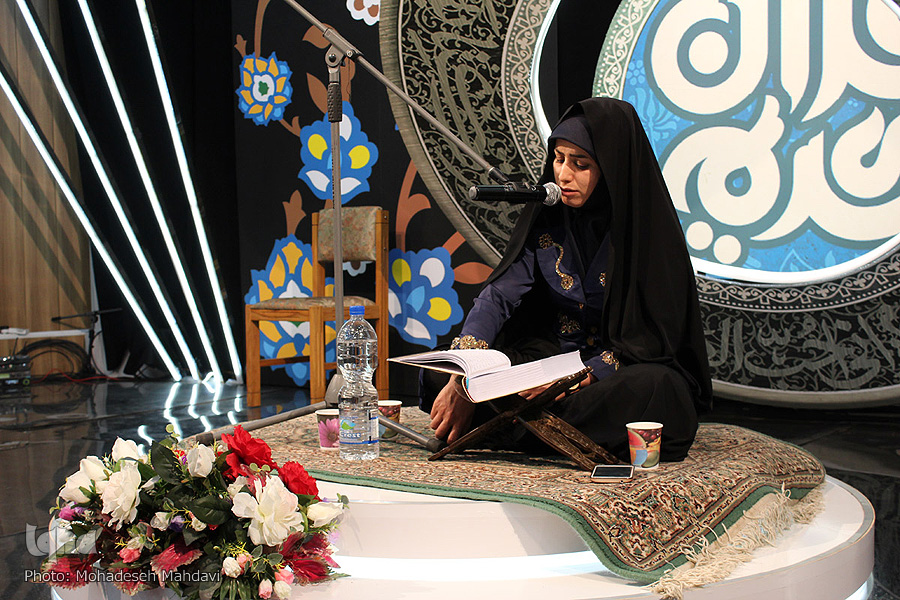 مسابقات دعاخوانی و تواشیح  بانوان در زیباکنار