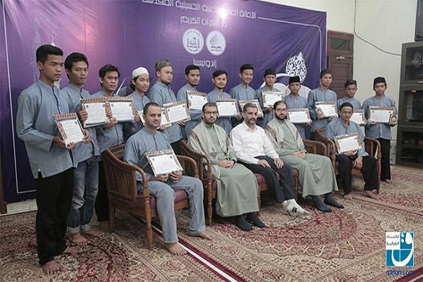 تربیت 350 معلم قرآنی اندونزیایی توسط آستان حسینی