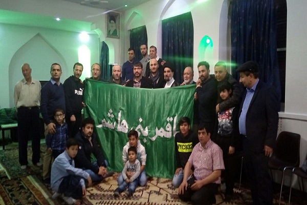 استقبال از پرچم حرم حضرت عباس(ع) در سوئیس+عکس استقبال از پرچم حرم حضرت عباس(ع) در سوئیس+عکس