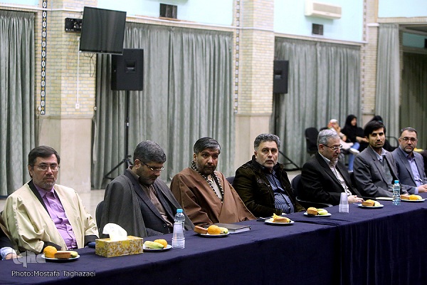 پایان ششمین دوره تخصصی اقراء / صدور گواهی به 7 قاری