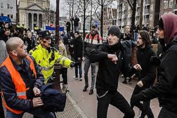  گروه ضداسلامی هلند در آمستردام تظاهرات برپا می‌کند