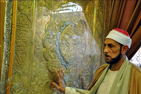 گزارش - دوشنبه***محمد احمد بسیونی و 15 سفر به ایران