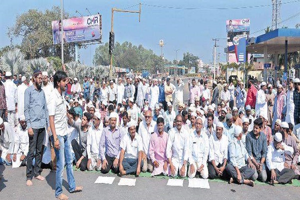  تظاهرات مسلمانان هند در اعتراض به حمله به مسجد