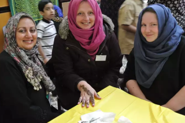 معرفی اسلام در مسجد میلتون کینز انگلیس/ آماده