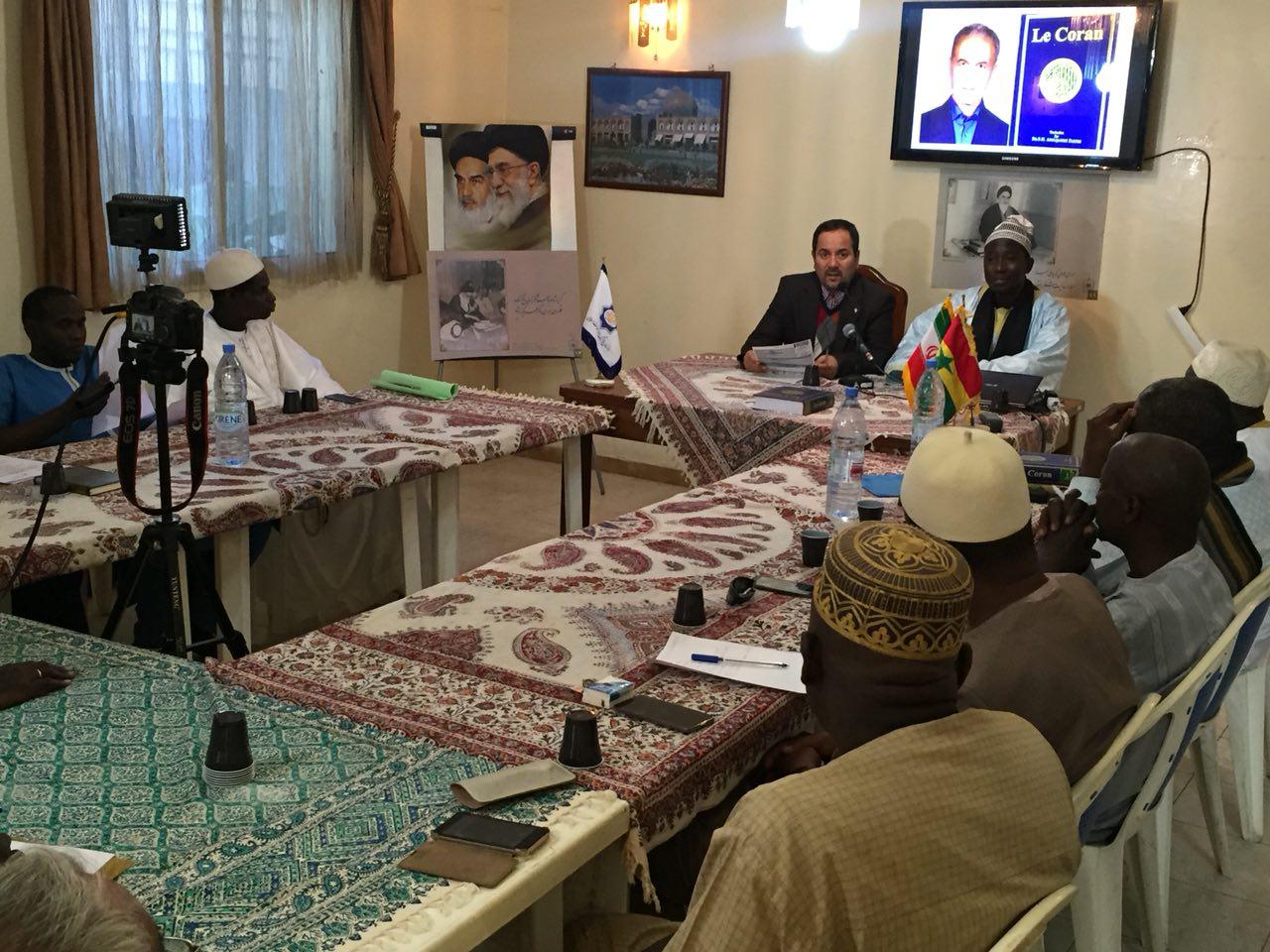 میزگرد معرفی ترجمه فرانسوی قرآن در سنگال+عکس میزگرد معرفی ترجمه فرانسوی قرآن در سنگال+عکس