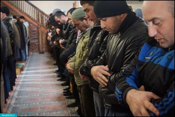 گزارش*** آزار و شکنجه، سهم تاتارهای مسلمان از الحاق کریمه به روسیه؛ از کوچ اجباری تا حبس/ آماده گزارش*** آزار و شکنجه، سهم تاتارهای مسلمان از الحاق کریمه به روسیه؛ از کوچ اجباری تا حبس/ آماده