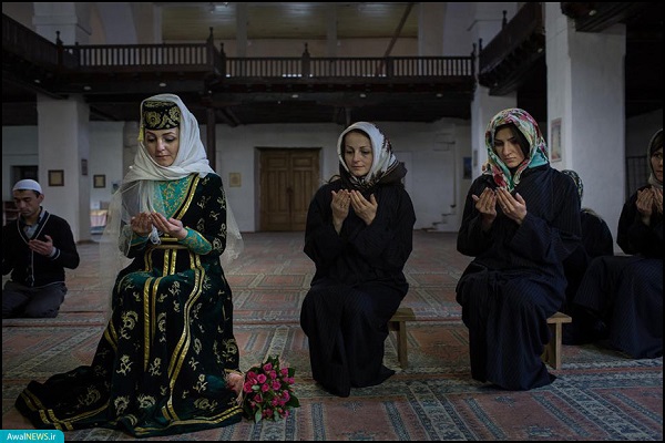 گزارش*** آزار و شکنجه، سهم تاتارهای مسلمان از الحاق کریمه به روسیه؛ از کوچ اجباری تا حبس/ آماده گزارش*** آزار و شکنجه، سهم تاتارهای مسلمان از الحاق کریمه به روسیه؛ از کوچ اجباری تا حبس/ آماده