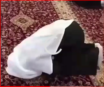 اشک شوق و سجده شکر پس از حفظ قرآن+فیلم