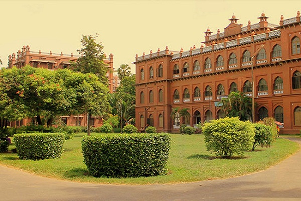 ارتباط آکادمیک و آموزشی با دانشگاه های بزرگ ایران/ رشته های اسلامی دانشگاه شرق داکا