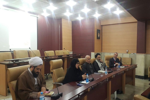 زهرا(س) را باید از نو شناخت/فاطمه(س) محور اهل بیت(ع)