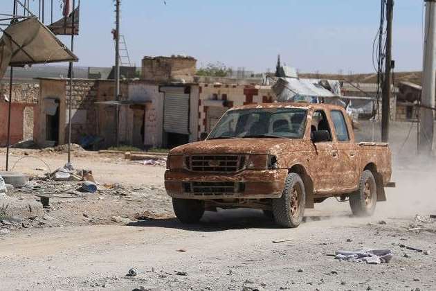 درگیری شدید میان ارتش سوریه و داعش در جنوب دمشق درگیری شدید میان ارتش سوریه و داعش در جنوب دمشق