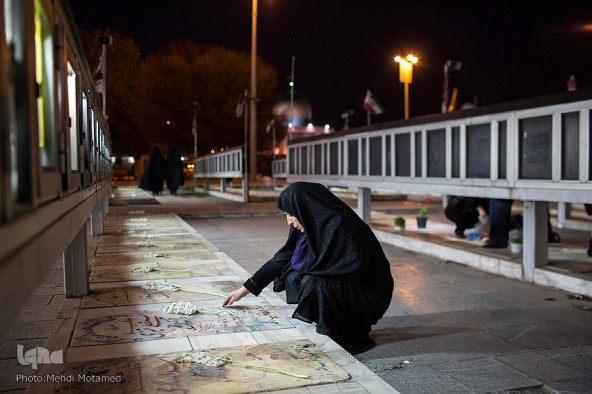 زیارت اهل قبور در آخرین پنج شنبه سال در قزوین