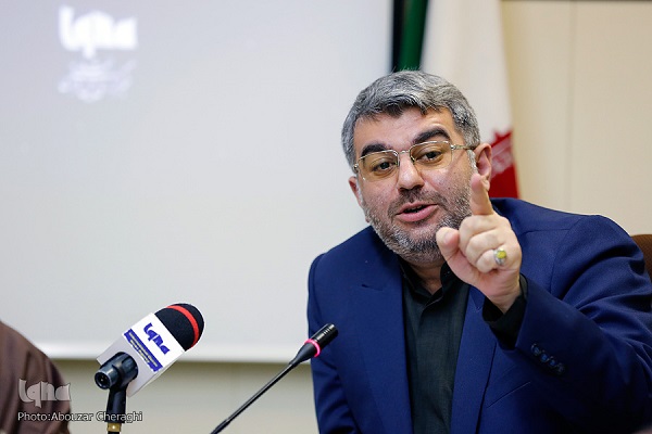 تشکیل اتحادیه‌ مستقل کشوری بدون مانع‌تراشی دستگاه‌ها/ چرایی ثبت نشدن اتحادیه‌‌های استانی