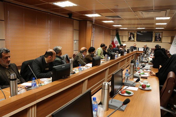 مصوبات هیئت رسیدگی از سوی مدیران اتحادیه‌ها قابل نقد است