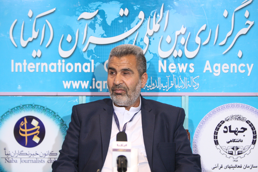 برکت زندگی من از انس با قرآن و نماز اول وقت است