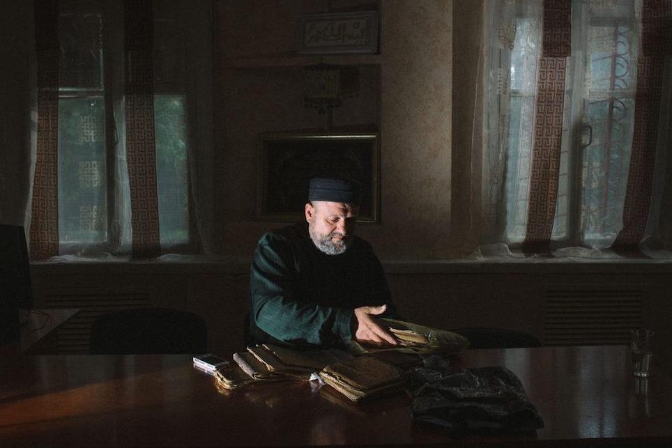 شنبه//مبلغ سوری و آموزش قرآن در سرزمین یخ/ از تجارت تا امامت مسجد + عکس