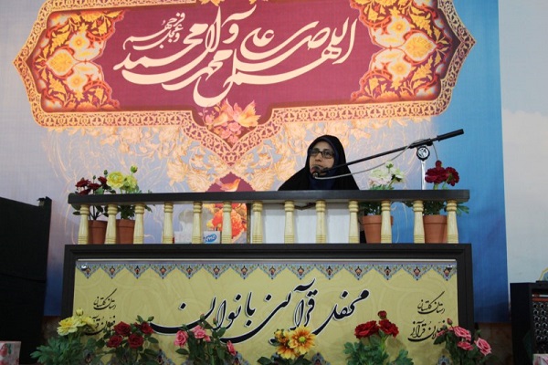 نهمین محفل قرآنی بانوان در آزادشهر برگزار شد نهمین محفل قرآنی بانوان در آزادشهر برگزار شد