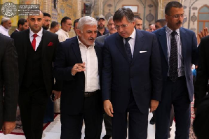 ادیت‌شده//حضور سفیر ایتالیا در حرم امام علی(ع)