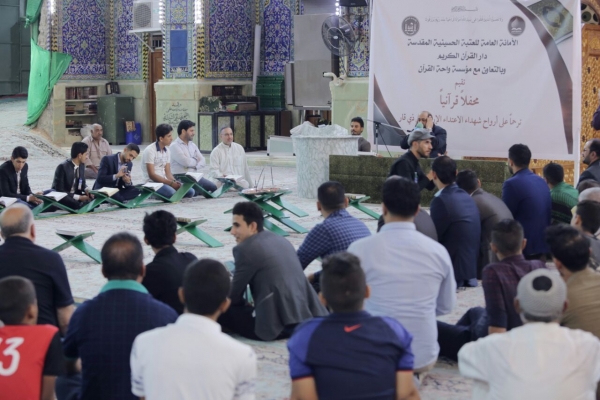 تلاوت «کریم منصوری» در محفل قرآنی یادبود شهدای «ذی قار» + عکس