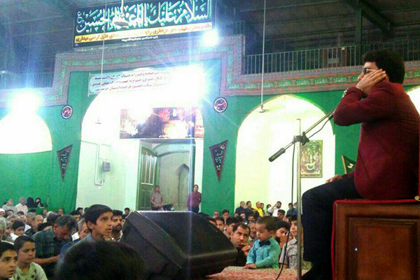 محمد کریمینیا، قاری ممتاز کشور در حسینیه مصلی عتیق یزد محمد کریمینیا، قاری ممتاز کشور در حسینیه مصلی عتیق یزد