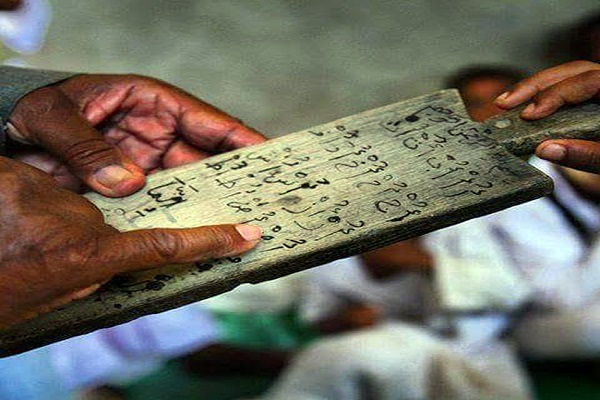 سنت برجای‌مانده کتابت آیات قرآنی بر روی صفحات چوبی