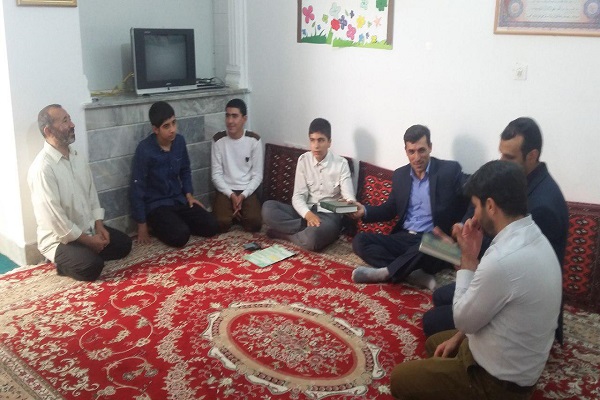 جانباز روشندل قرآنی و تربیت حافظان قرآن در شیروان/ مناطق محروم  تحت پوشش موسسه حضرت رسول اکرم(ص)