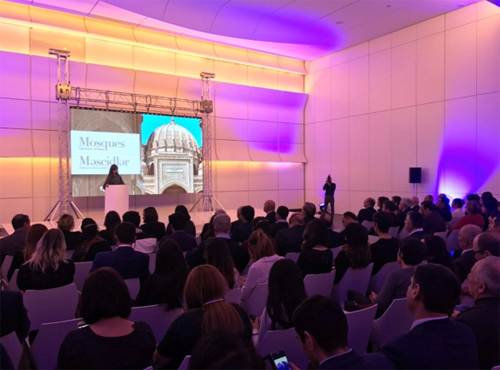 رونمایی از کتاب «53 مسجد از 25 کشور» در باكو