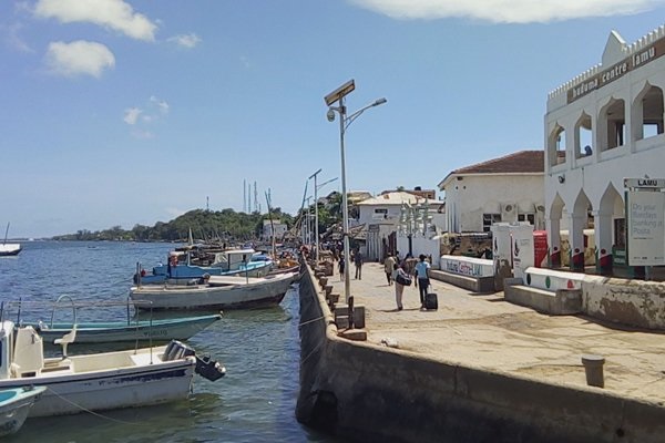 جشن 20 هزار نفری یادبود پیامبر اکرم (ص) در کنیا / انگلیسی