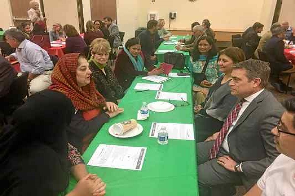 برنامه «از ترس تا شام دوستی» در کالیفرنیا/ آماده