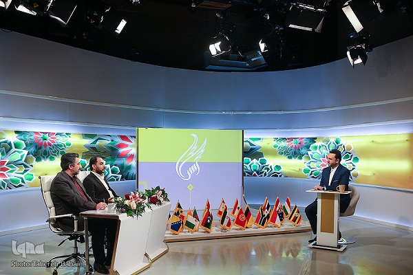 گزارش شب اول مسابقات بین‌المللی قرآن دانشجویان مسلمان و اجرای شش شرکت کننده