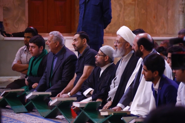 برگزاری محفل بین&zwnj;المللی انس با قرآن در حرم حسینی