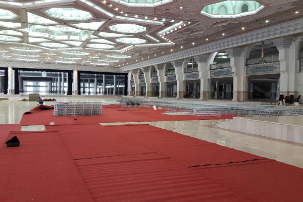 آغاز فرآیند آماده‌سازی مصلی تهران برای مسابقات بین‌المللی قرآن / برگزاری اولین نشست در سال 97