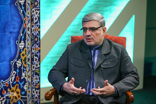 شنبه///جهتگیری قرآنی دولتها در شأن انقلاب و نظام نبوده است/ مسئولان به رهبری تأسی کنند شنبه///جهتگیری قرآنی دولتها در شأن انقلاب و نظام نبوده است/ مسئولان به رهبری تأسی کنند