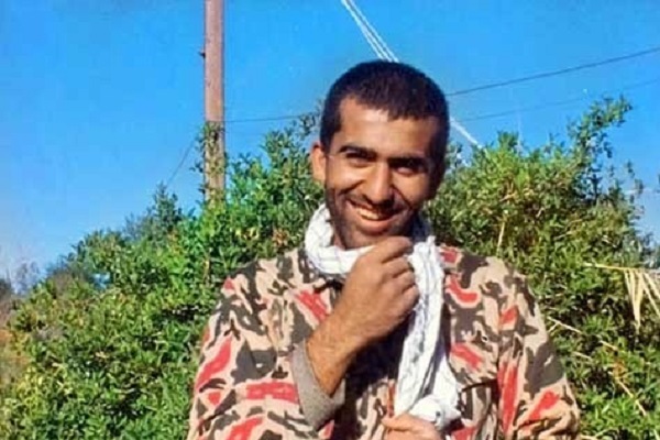 جامعه قرآنی به دیدار خانواده شهید احدی میروند