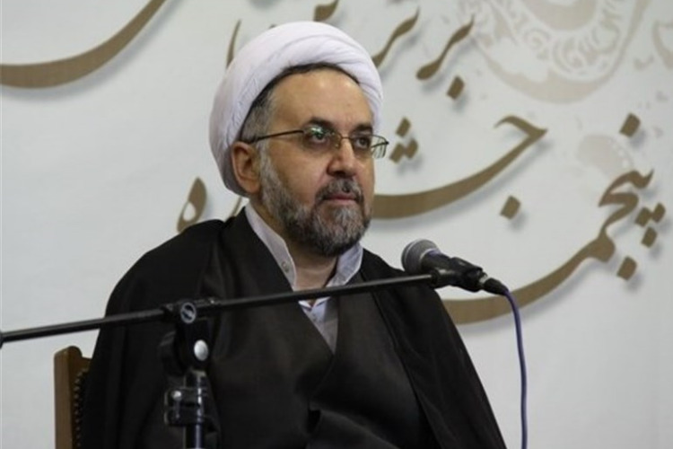 اعتقادی به اسلامی‌سازی علوم ندارم/ علم دینی تولید کنیم