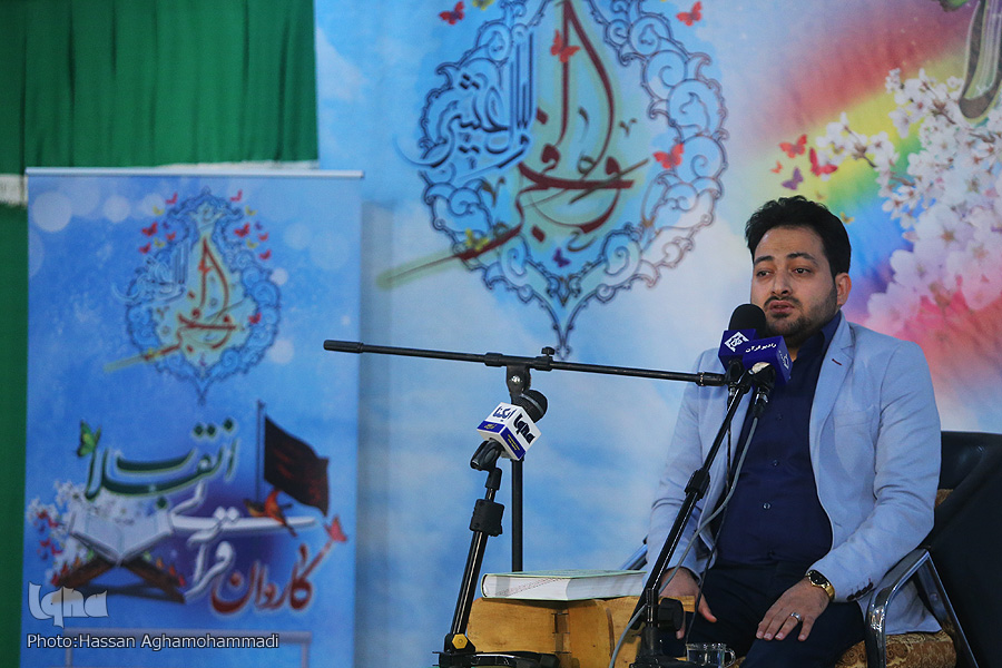 صوت/ تلاوت کاروان انقلاب در عنبرآباد و جیرفت