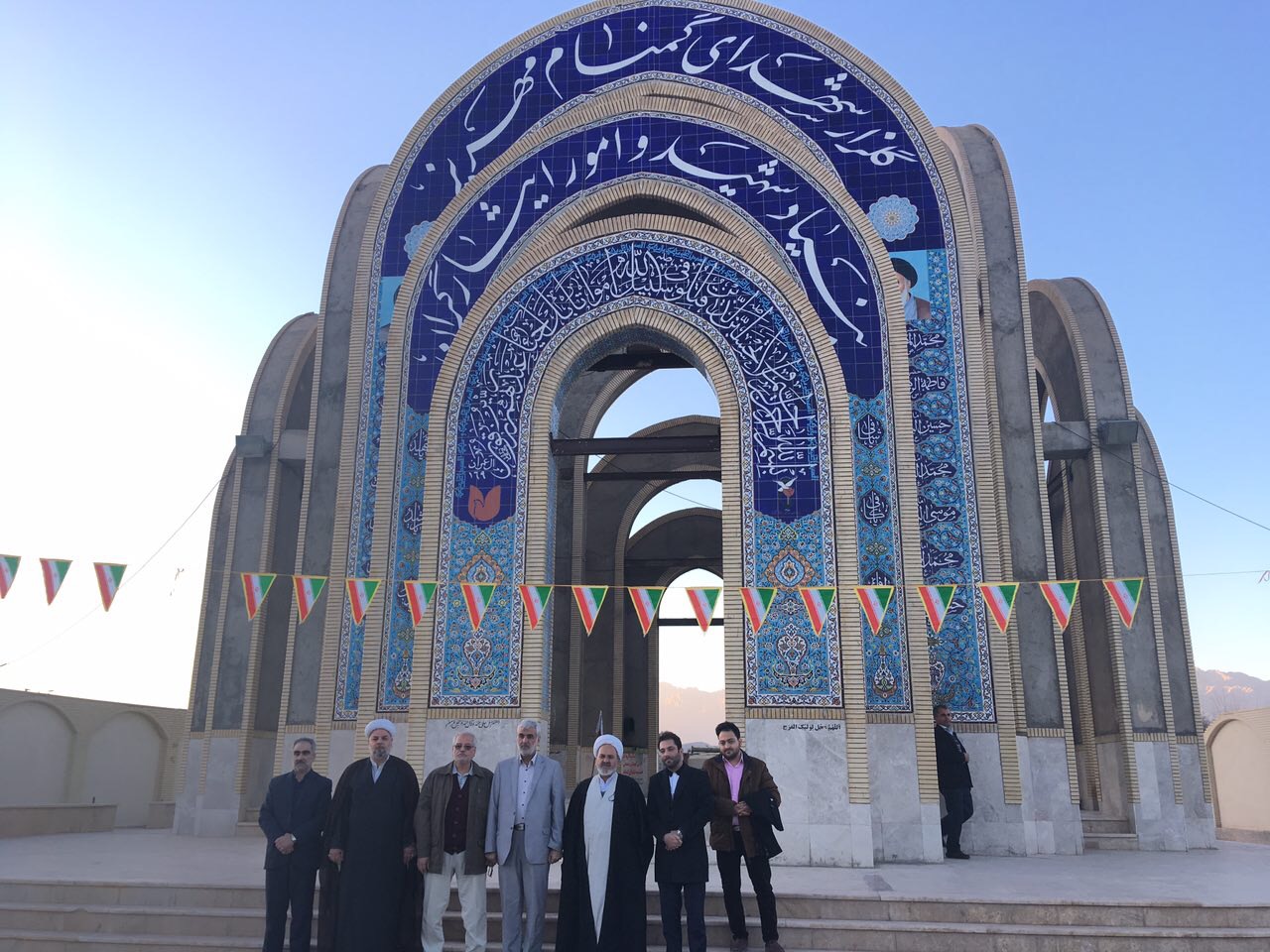 نور و نوای کاروان انقلاب به شهر انار و انجیر رسید + عکس نور و نوای کاروان انقلاب به شهر انار و انجیر رسید + عکس