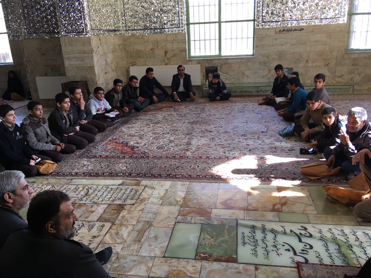 کاروان قرآنی انقلاب بر مزار شهید قرآنی منا