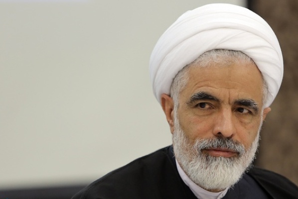 جمعه////راهپیمایی 22 بهمن امسال مشابه سال 58 برگزار شود/ ضرورت پرهیز از تفرقه و اختلافافکنی