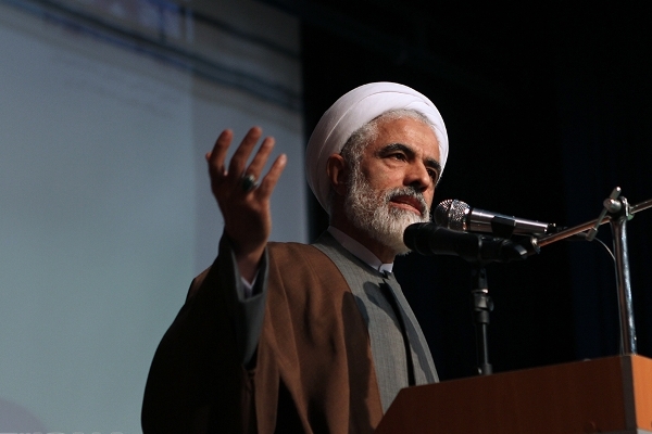 جمعه////راهپیمایی 22 بهمن امسال مشابه سال 58 برگزار شود/ ضرورت پرهیز از تفرقه و اختلاف‌افکنی